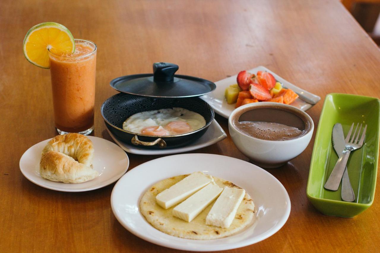 Mumu By Bernalo Hotels Guatape Ngoại thất bức ảnh